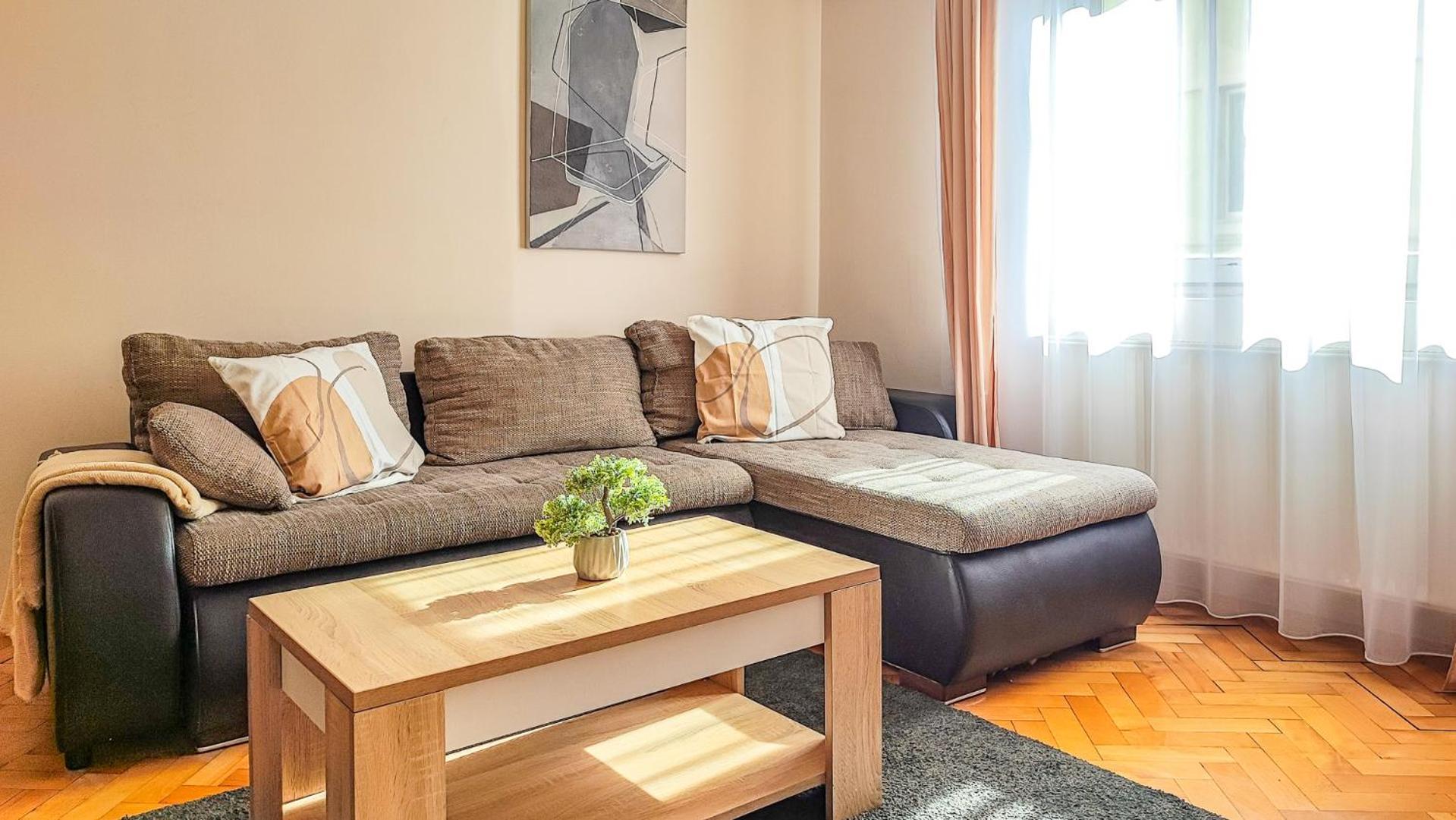 Filin Home Jaksica Novi Sad Bagian luar foto